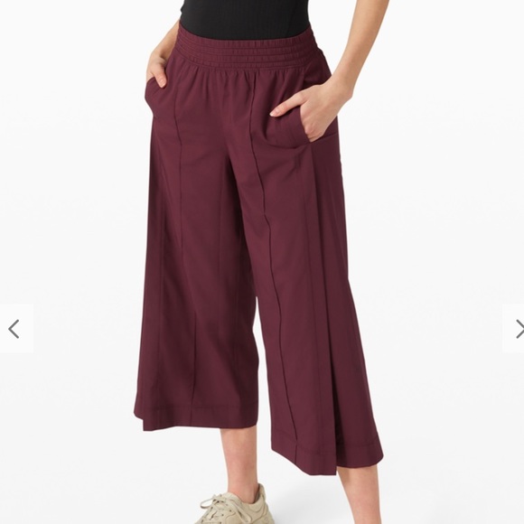 lululemon athletica Pants - NWT Lululemon Wanderer Culotte